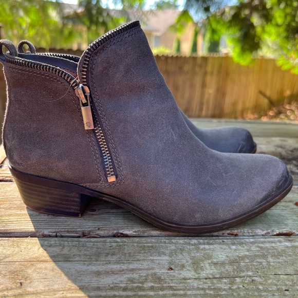 Fossil Booties Like New Condition - Picture 2 of 5